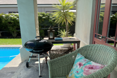 OUTDOOR LIVING